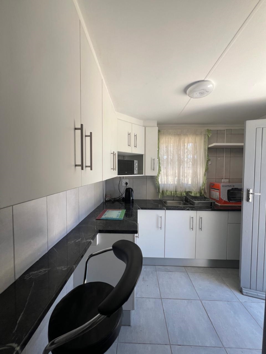 To Let 1 Bedroom Property for Rent in Bluewater Bay Eastern Cape